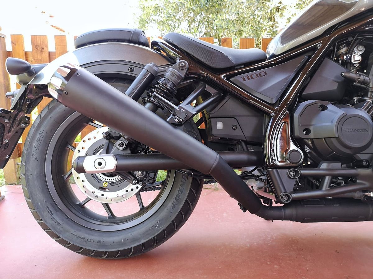 Mistral exclusive conical exhaust for Honda Rebel (contrast cap)