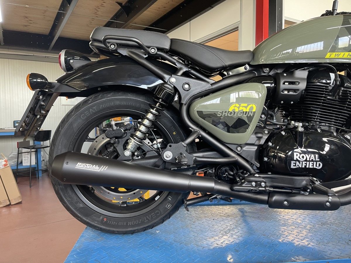 Black painted conical exhaust Royal Enfield ShotGun 650 E5+ Black painted conical exhaust Royal Enfield ShotGun 650 E5+